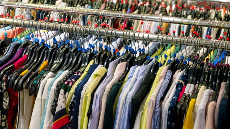 Denim-Liebe: Die neuesten Jeans-Trends und ihre Vorteile