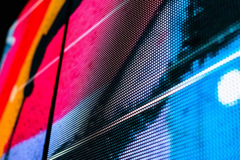 Gestalten Sie Ihren Messeauftritt professionell: Messewände und Screens mieten bei creativework.ch