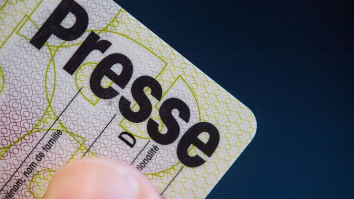 Presseausweis beantragen: Vorteile für Blogger und Content Creator