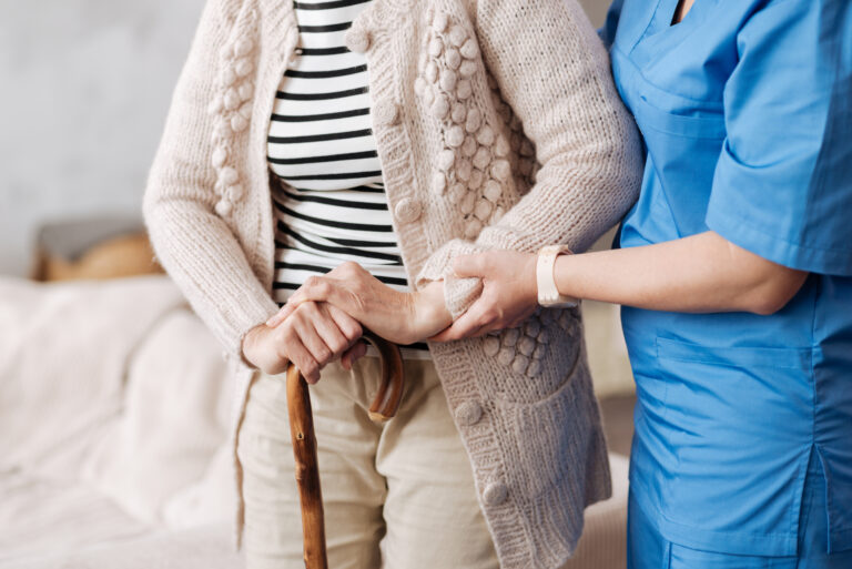Effiziente Personalvermittlung in der Pflege: So finden Sie qualifizierte Fachkräfte