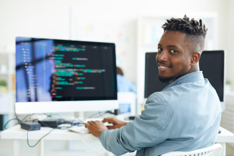 Frontend Engineer vs. Web Designer: What’s the Difference?