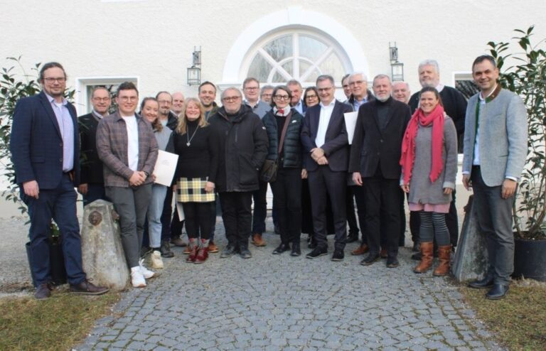 Mentoring Kunsthandwerk: Erfolgreiche Nachwuchsförderung im kreativen Bereich