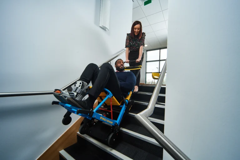 Treppen-Evakuierungsstuhl: Sichere Evakuierung über Stufen ohne Aufzug